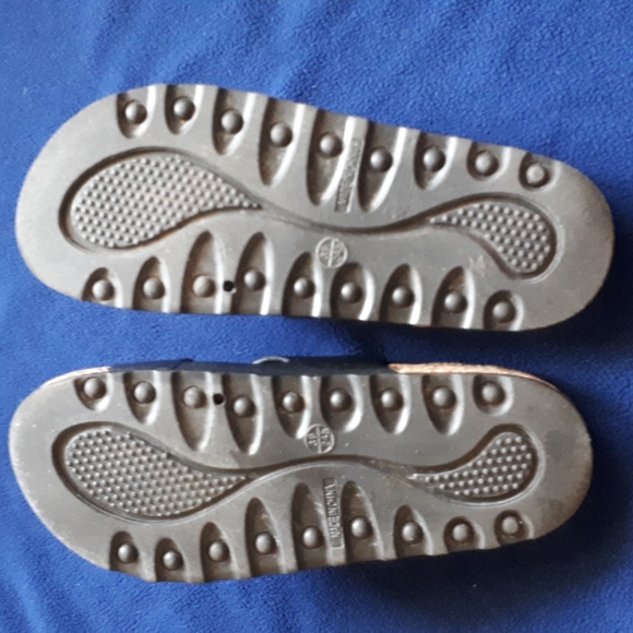 Ardene Slides 6.5 - Picture 4 of 8